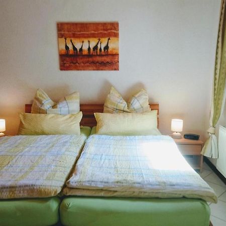 Ferienwohnung Maifeld Wierschem Ngoại thất bức ảnh
