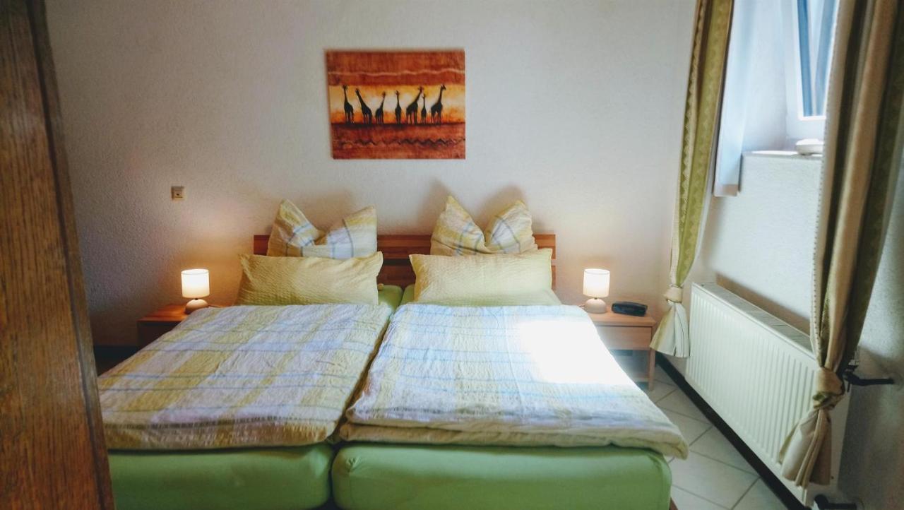 Ferienwohnung Maifeld Wierschem Ngoại thất bức ảnh